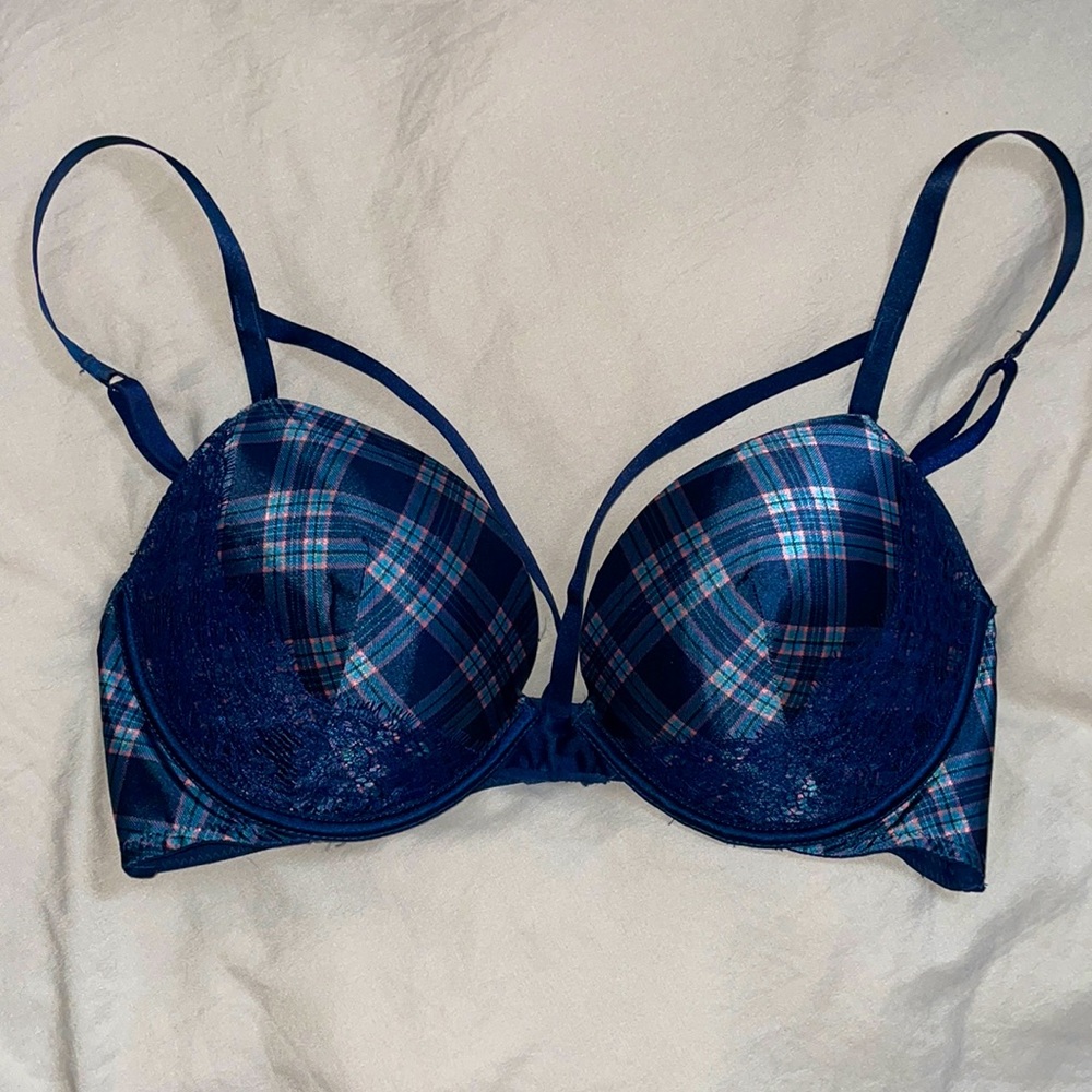 Victoria’s Secret Very Sexy Push-Up bra 34C